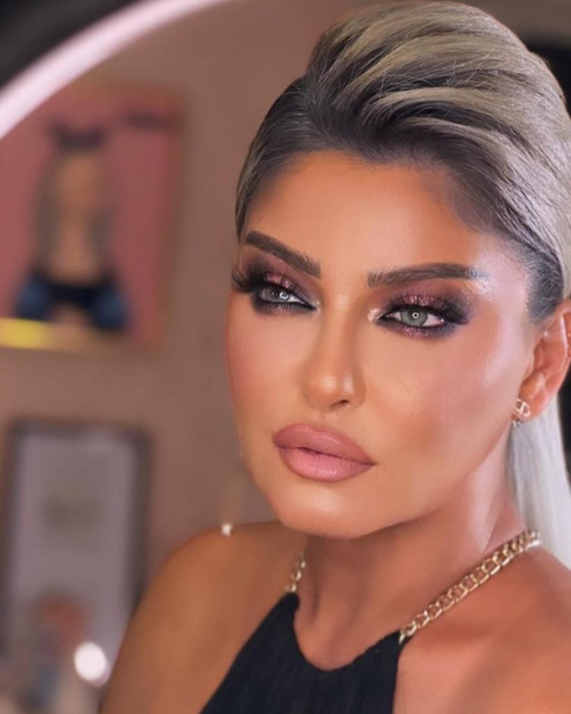 علا غانم تسرق أنظار متابعيها بـ"لوك" صيفي-صور