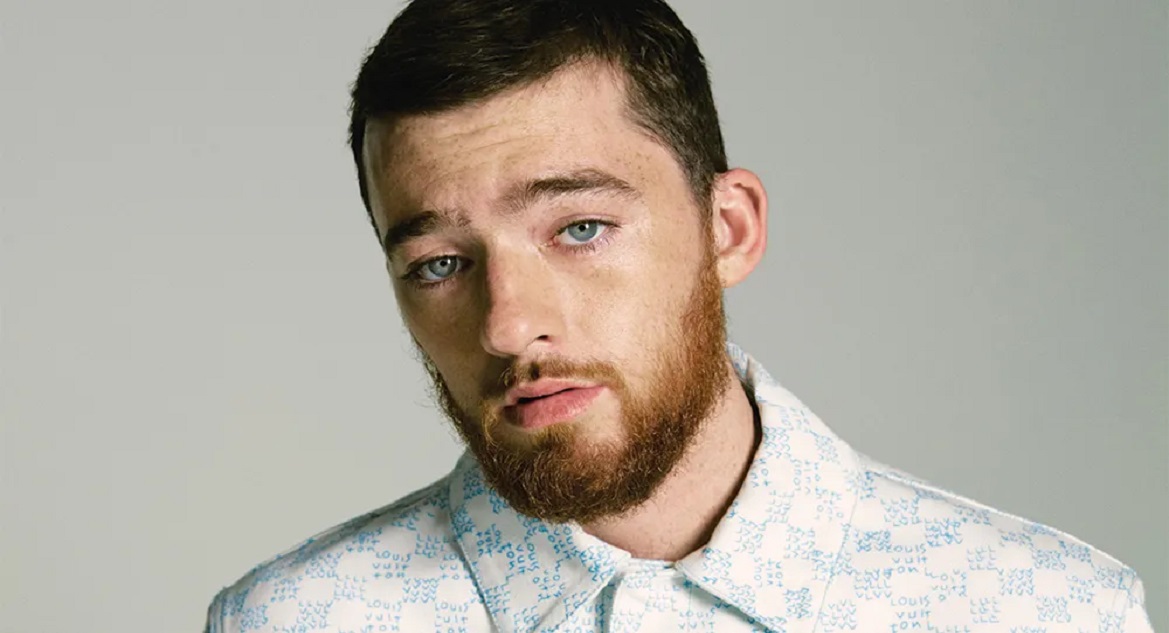 صادم.. وفاة أنجوس كلاود بعد أسبوع من وفاة والده