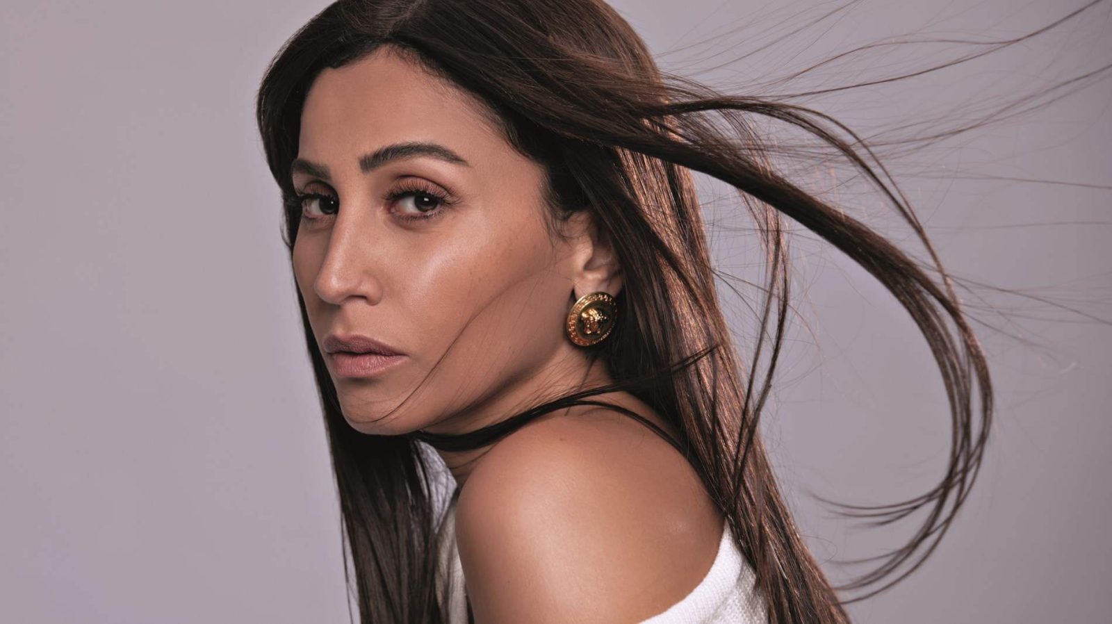 بعد خمسة أشهر على رحيل والدها.. الموت يفجع دينا الشربيني