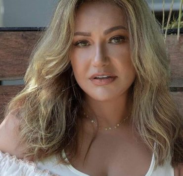 ليلى علوي: أعشق هذا البلد ومبهورة بإنجازاته!