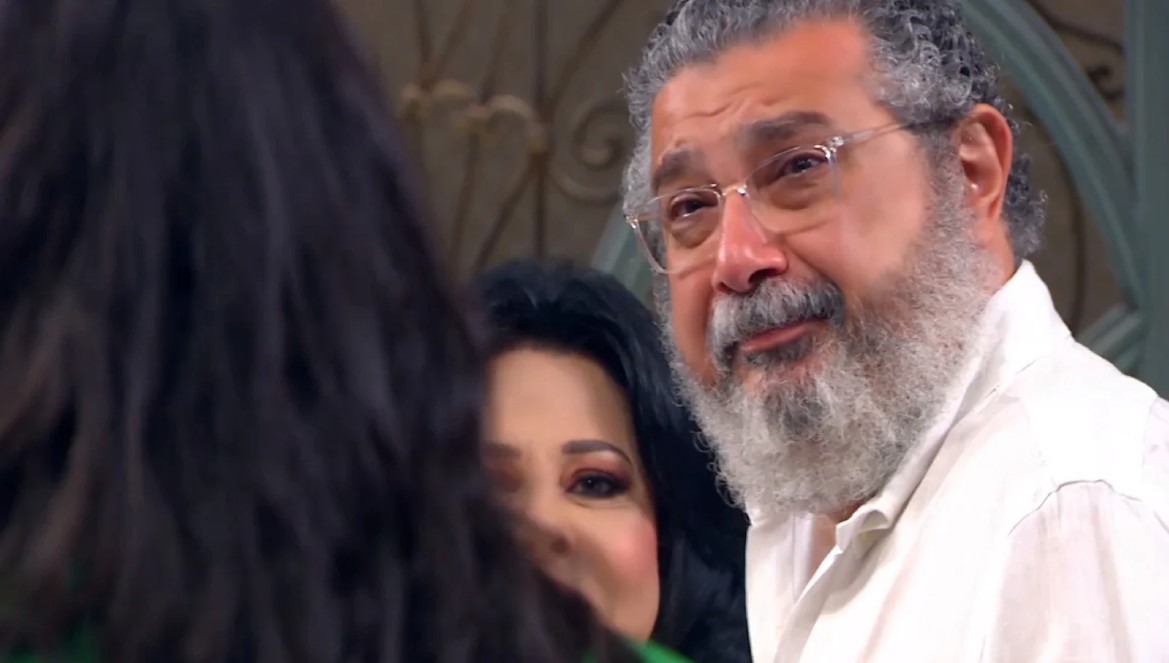 ابنة ماجد الكدواني تتسبب في بكائه-فيديو