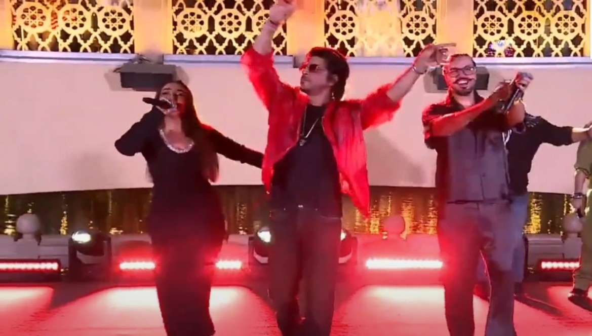 شاروخان يكرر تعاونه مع عبد الفتاح الجريني وجميلة البدوي -فيديو