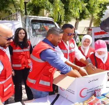 تامر حسني يقوم بخطوة إنسانية تجاه ضحايا المغرب وليبيا-صورة