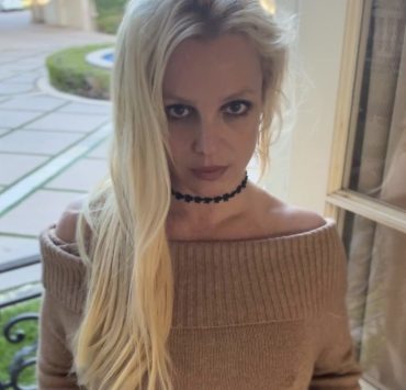 قريباً.. بريتني سبيرز تروي للجمهور مذكراتها