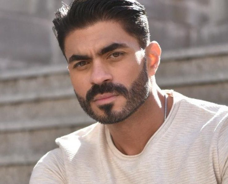 خالد سليم يذرف الدموع-فيديو