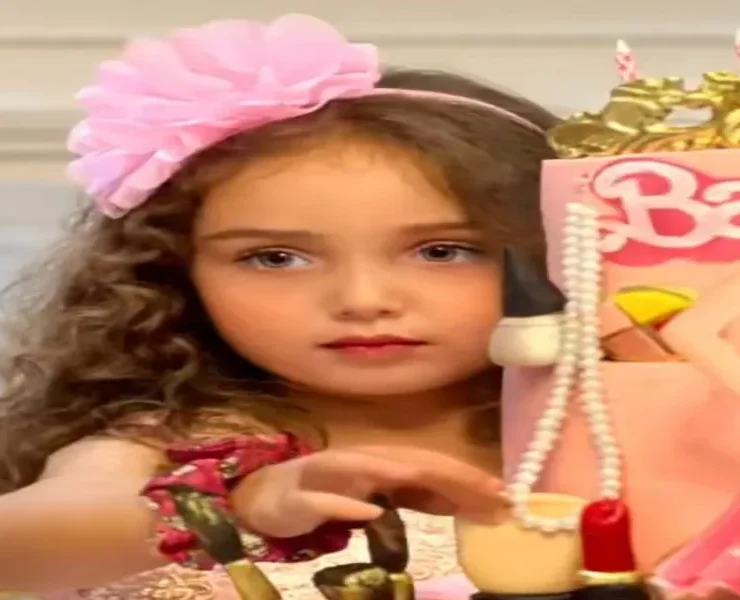 لأول مرة.. دنيا بطمة تكشف صورة ابنتها ليلى روز