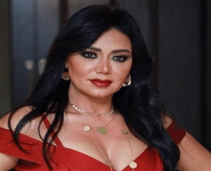 عار الصدر.. فستان رانيا يوسف يعرضها للانتقادات-فيديو