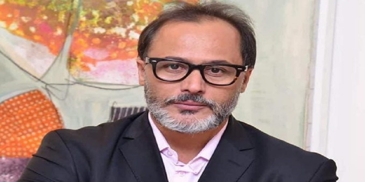 فرنسا تفرض رقابة مشددة على كاتب مغربي ودار نشر شهيرة