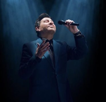 هاني شاكر يخضع لعمل جراحي