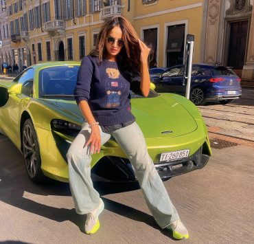 زينة رضا تعود لنشاطاتها.. والبداية من ميلان