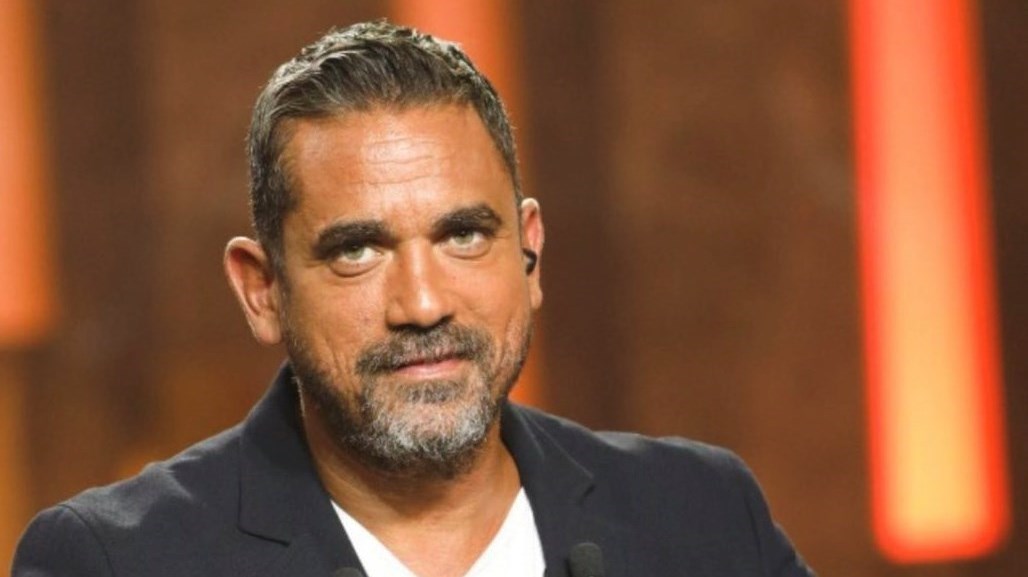 ما علاقة أمير كرارة باستبعاد ممثل من "بين الرفاعي"!