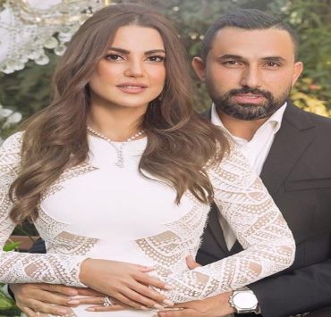 درة زروق وزوجها يحتفلان بذكرى زواجهما -صورة