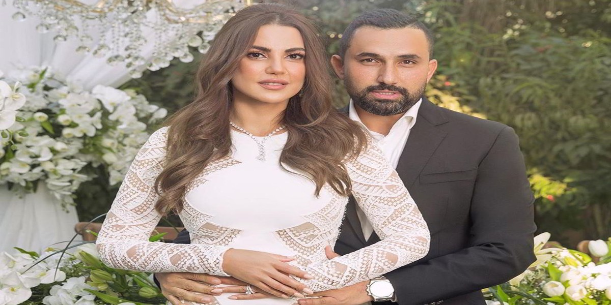 درة زروق وزوجها يحتفلان بذكرى زواجهما -صورة