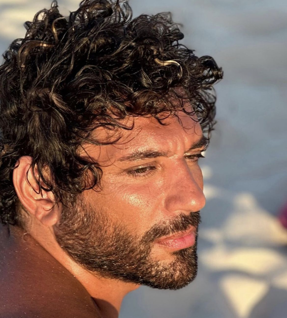 "بلوموند" يعيد حسن الرداد إلى هوايته المفضلة