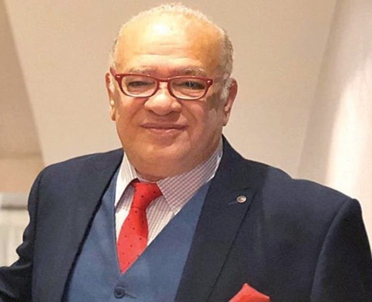 بسبب وعكة صحية.. صلاح عبدالله يطلب الدعاء من جمهوره