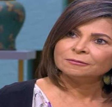 الموت يفجع فنانة شهيرة في والدتها