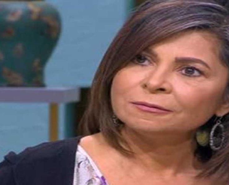 الموت يفجع فنانة شهيرة في والدتها