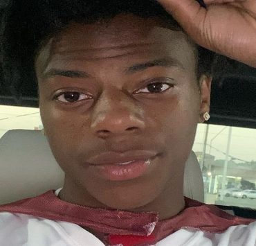 اليوتوبر سبيد يتعرض لحادث مروع أثناء بث مباشر