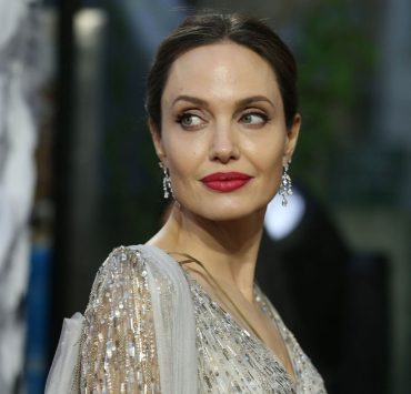 هل تعتزل أنجلينا جولي الفن؟