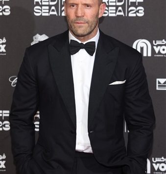 النجم العالمي جيسون ستاثام في ختام مهرجان البحر الأحمر السينمائي