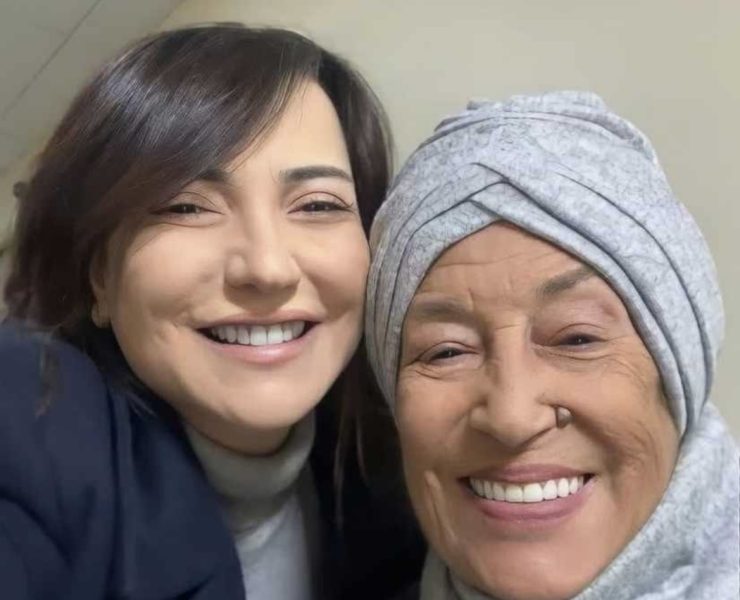 أمل عرفة تشوق العالم ل "حياة" وتجتمع مع منى واصف
