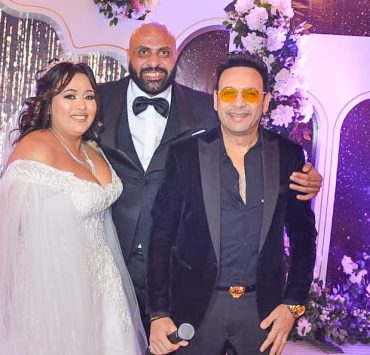 بحضور نجوم الفن والرياضة والمشاهير.. مصطفى قمر يشعل زفاف حمادة عبد الله وشيماء طعيمة