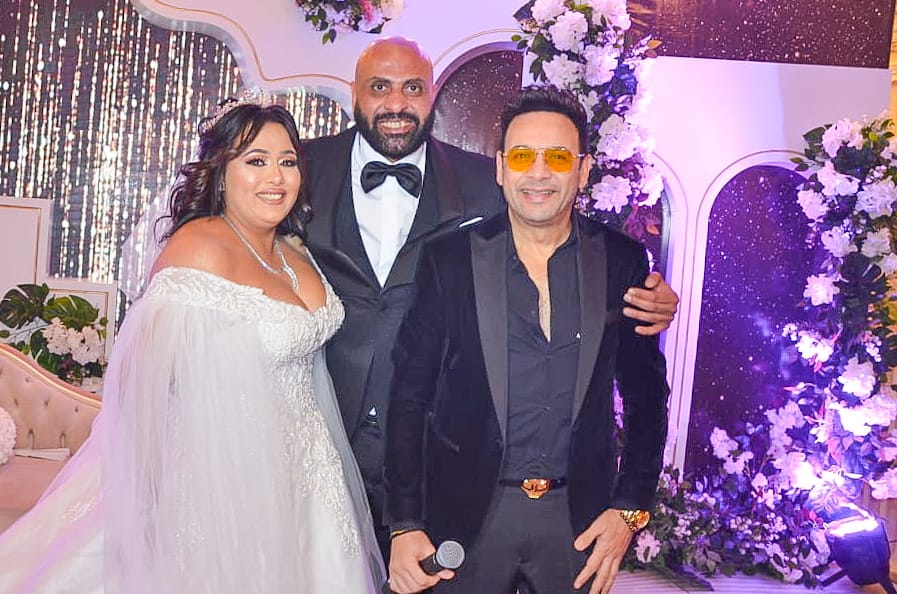 بحضور نجوم الفن والرياضة والمشاهير.. مصطفى قمر يشعل زفاف حمادة عبد الله وشيماء طعيمة