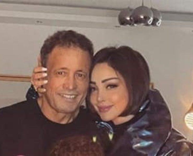 بسمة بوسيل تؤدي العمرة عن والدها الراحل-صورة