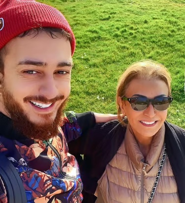 سعد المجرد يهنئ والدته بعيد ميلادها
