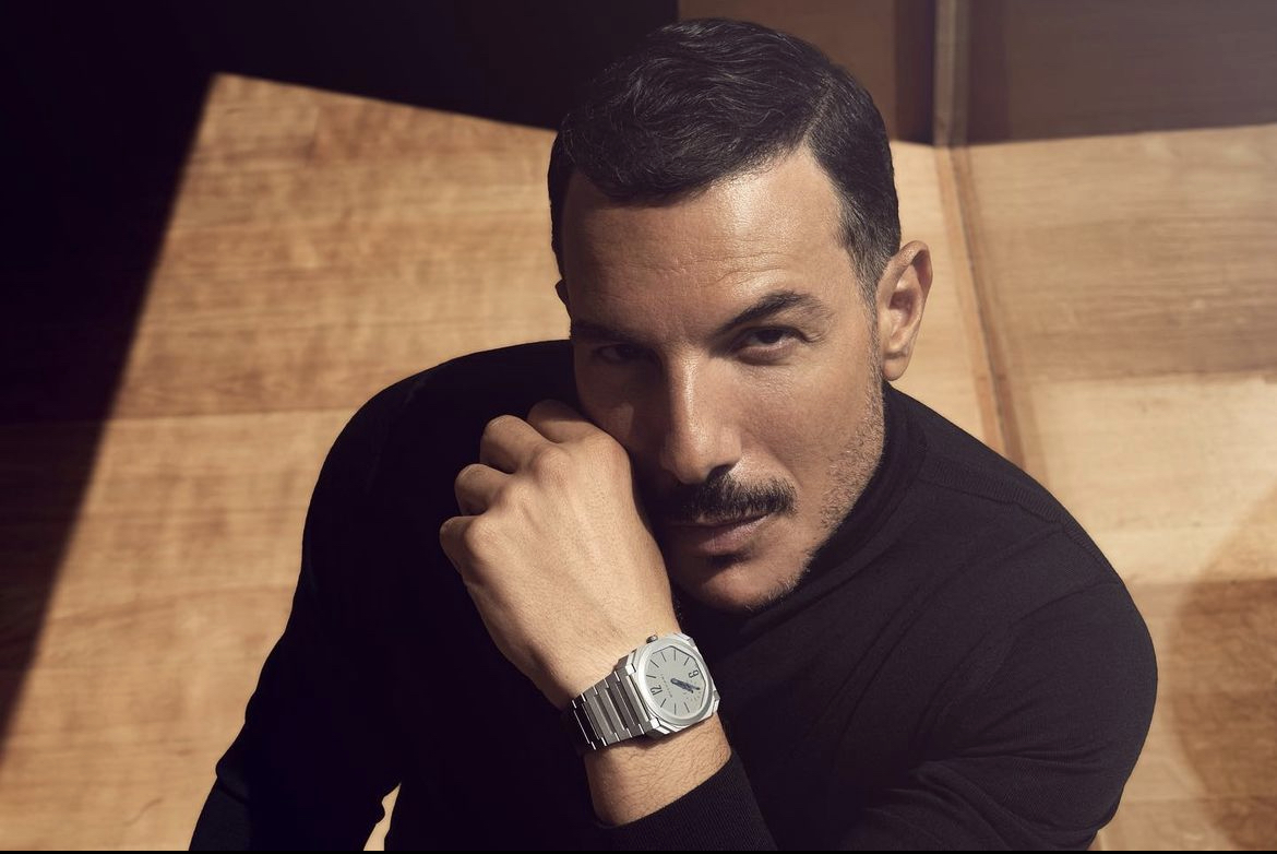 بكلمات رومانسية.. باسل خياط يعايد زوجته وابنه