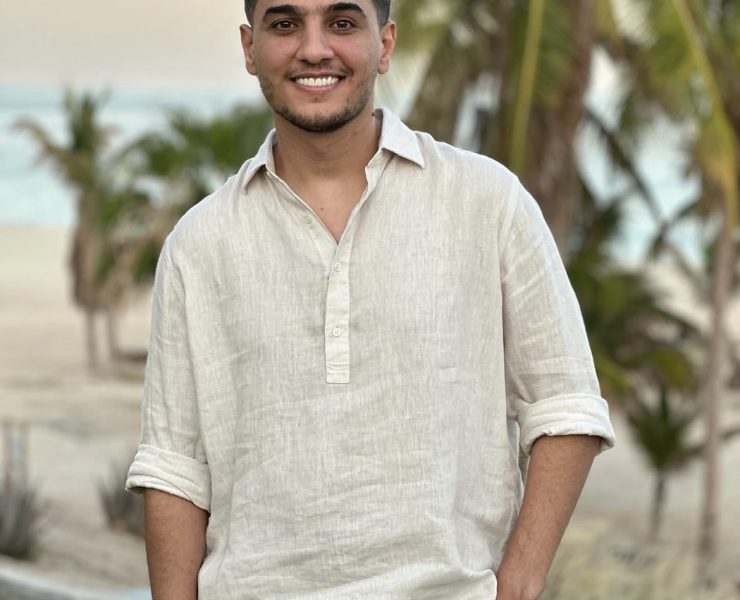 محمد عساف يحمل قضية بلده في صوته