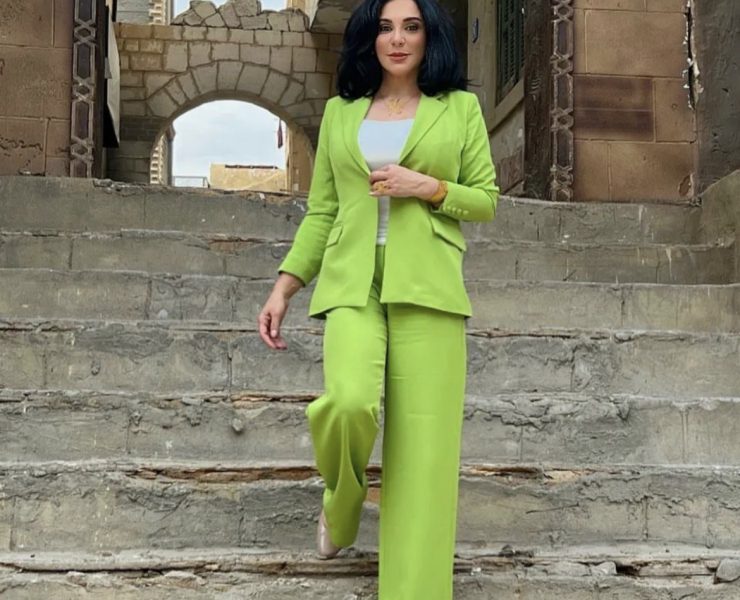 سلاف فواخرجي تستذكر والديها وتحسم الجدل حول طلاقها