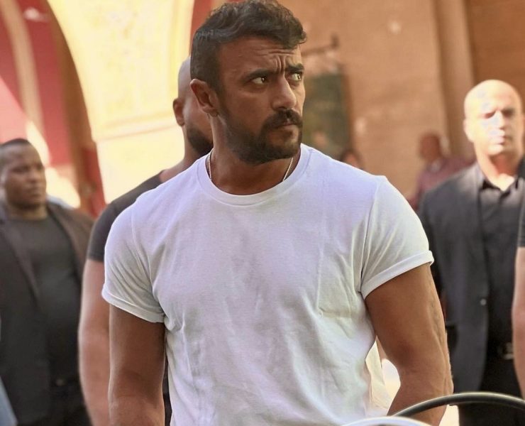 تطورات الحالة الصحية لأحمد العوضي ورد فعل طليقته