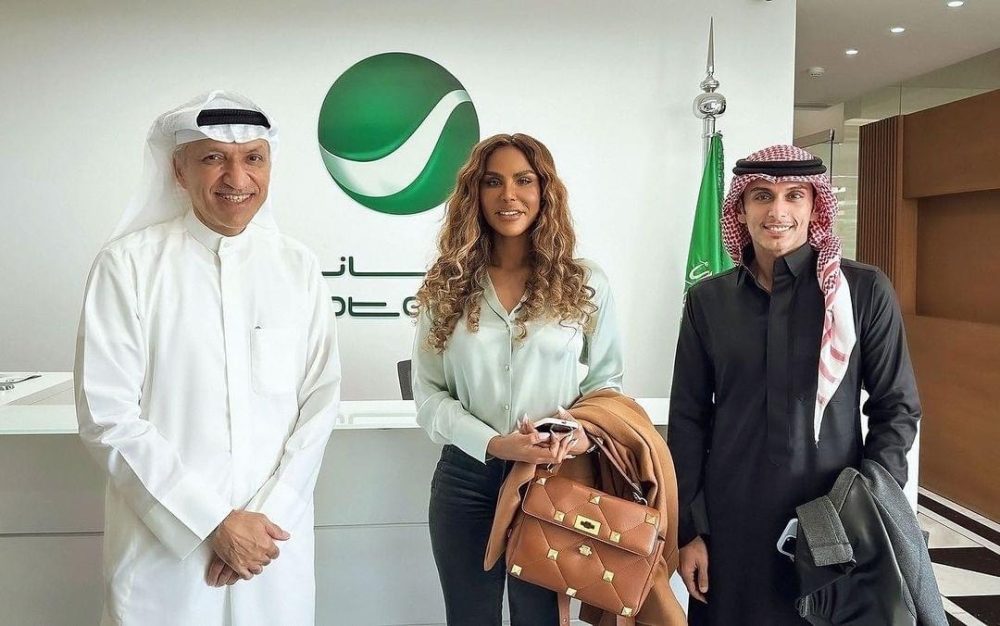 بعد انقطاع 12 سنة.. هند البحرينية تعود ب 24 أغنية