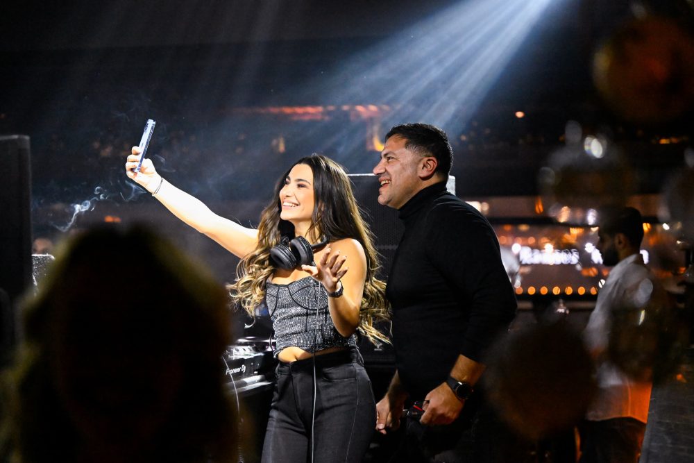 برومانسية جسار .. أجواء لبنانية تسيطر على سهرات العرب بالقاهرة