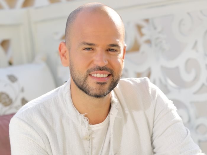 أبو يكشف سبب تأجيل طرح ألبومه