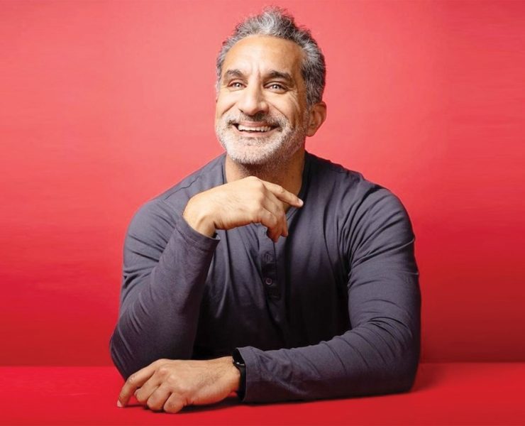 من قمة المليار.. باسم يوسف يدعم محمد صلاح