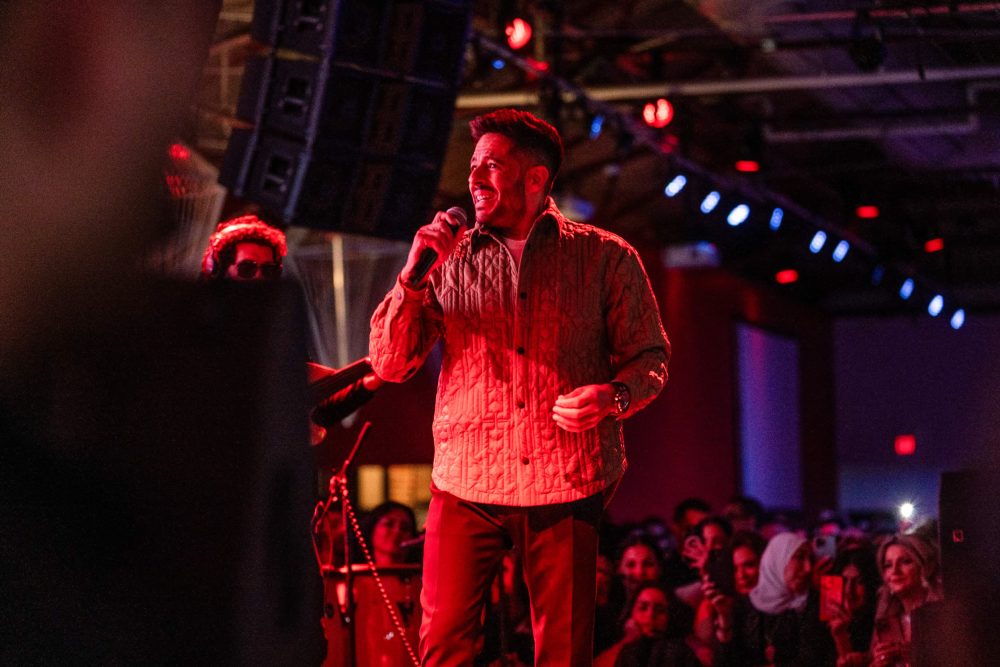 نجاح كبير لحماقى فى أولى حفلاته بجولة أمريكا الشمالية