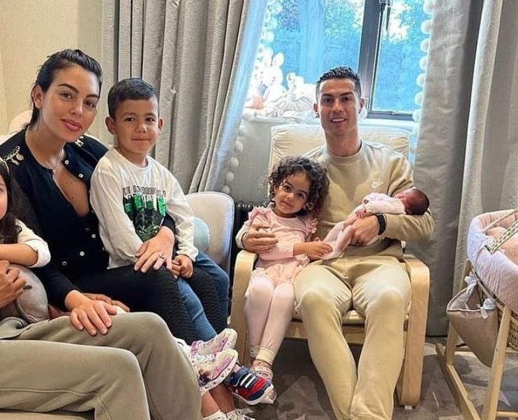 هكذا احتفل كريستيانو رونالدو بذكرى ميلاده الـ39-صور