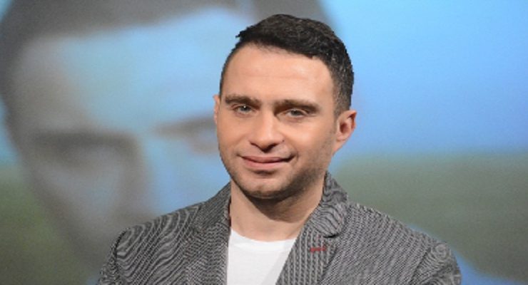 حسام حبيب يغني "كدابة".. والجمهور متحمس-فيديو