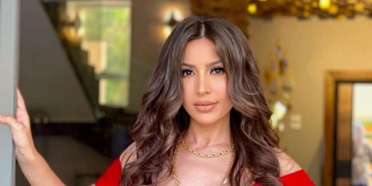 بـ"جمبك ومعاك".. جنات مهيد تحتفل بعيد الحب-صورة