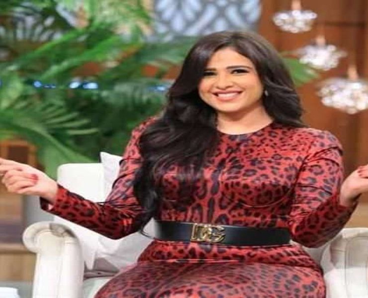 ياسمين عبد العزيز تؤدي مناسك العمرة -صور