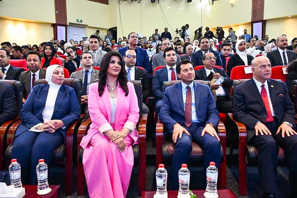منى الشاذلي سفيرة إبداع لشباب الجامعات