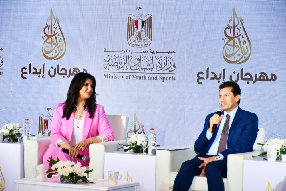 منى الشاذلي سفيرة إبداع لشباب الجامعات