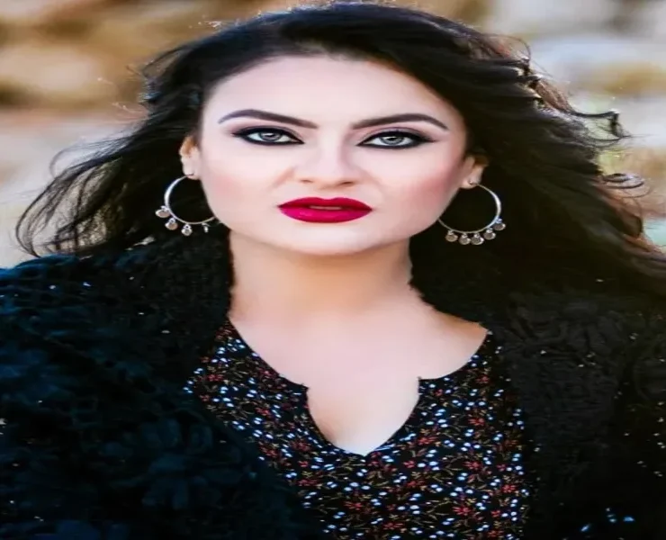 الإشاعة تصيب فنانة مغربية شهيرة بالسرطان