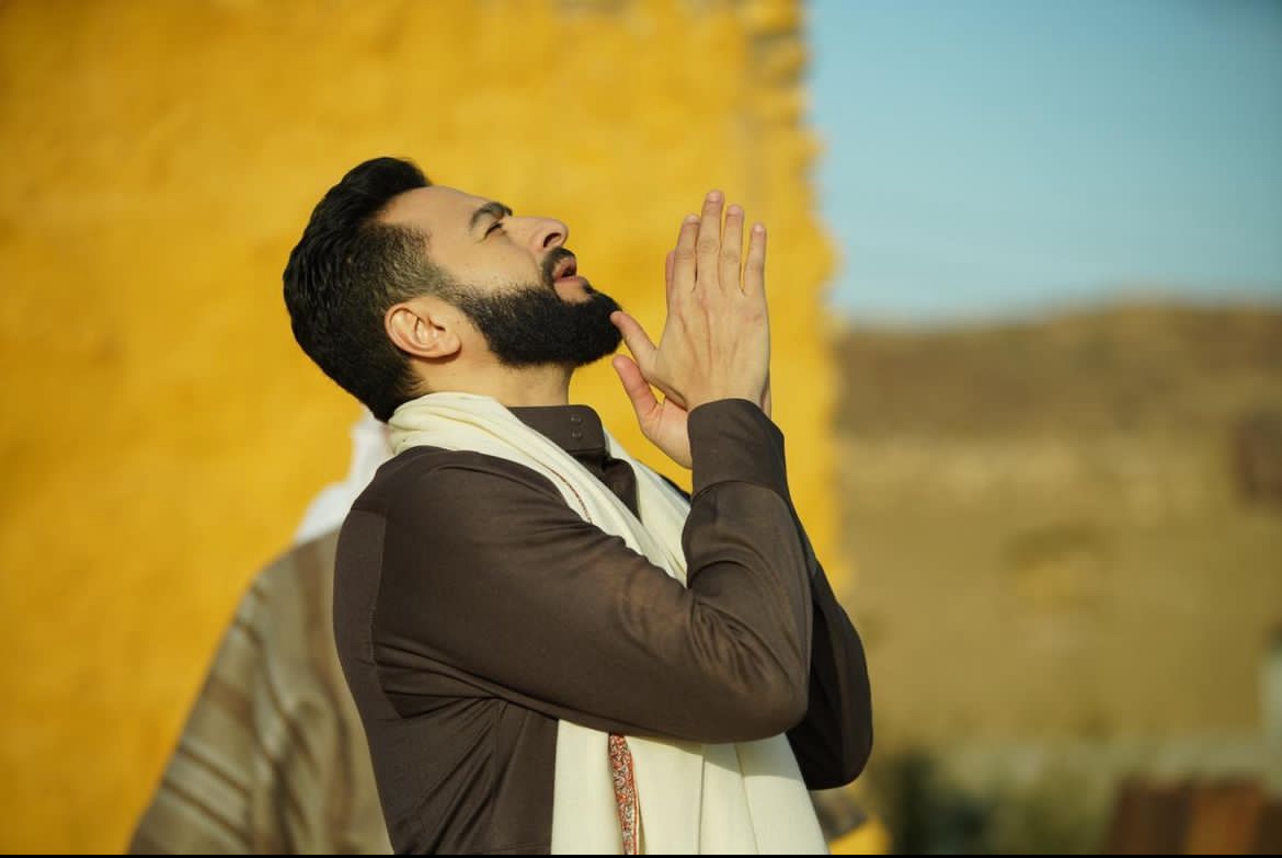 بمشاركة جمهوره.. حمادة هلال يحتفل بتصدر "المداح"