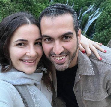 برسالة مؤثّرة وصور رومانسية.. شام الذهبي تحتفل بذكرى زواجها