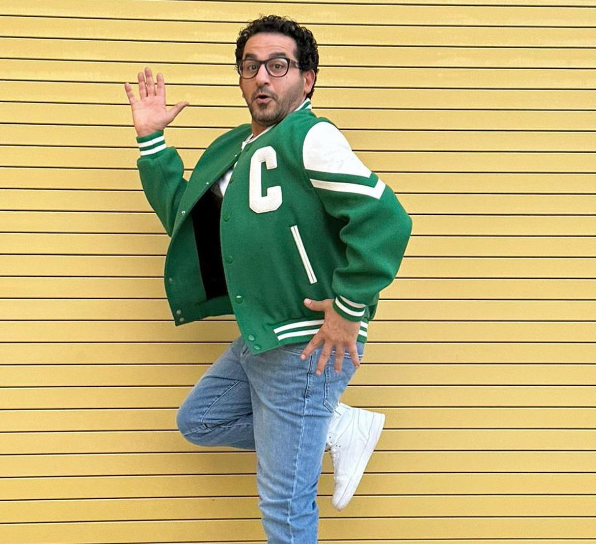 ساخراً منهم.. أحمد حلمي يرد على المفبركين!