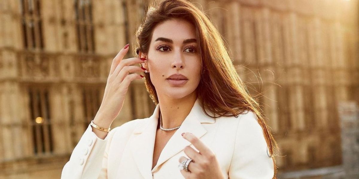 من تصميم سلمى بنعمر.. ياسمين صبري تخطف الأنظار بالقفطان-فيديو