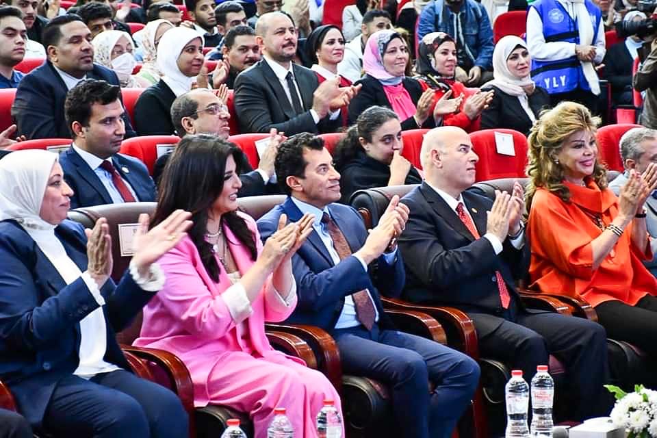 منى الشاذلي سفيرة إبداع لشباب الجامعات